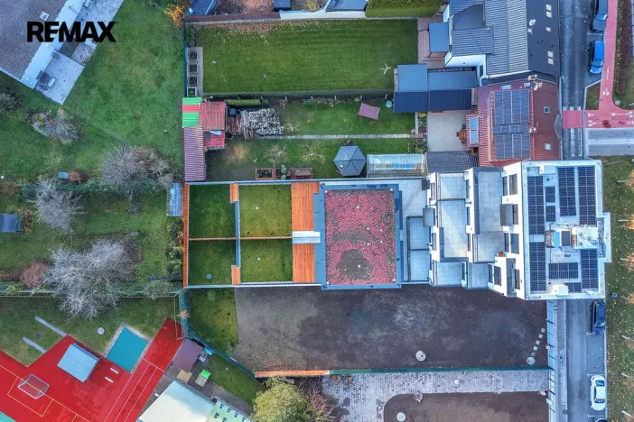 Prodej garážového stání, Hradec Králové - Pražské Předměstí, Gočárova třída, 13 m2
