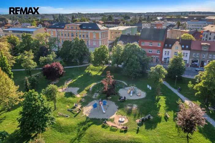 Prodej garážového stání, Hradec Králové - Pražské Předměstí, Gočárova třída, 13 m2