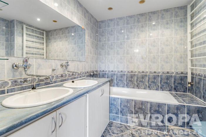 Prodej rodinného domu, Ústí nad Labem - Hostovice, Hostovická, 250 m2