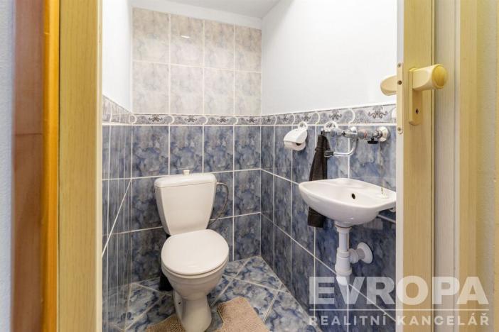 Prodej rodinného domu, Ústí nad Labem - Hostovice, Hostovická, 250 m2