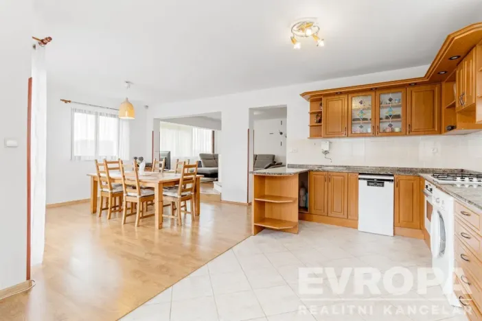 Prodej rodinného domu, Ústí nad Labem - Hostovice, Hostovická, 250 m2