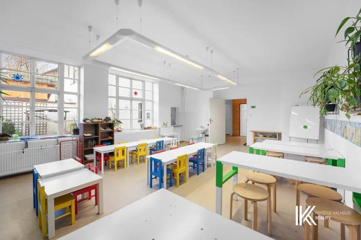 Prodej komerční nemovitosti, Pardubice, Husova, 371 m2