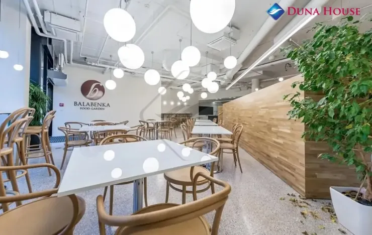 Pronájem kanceláře, Praha - Libeň, Českomoravská, 473 m2