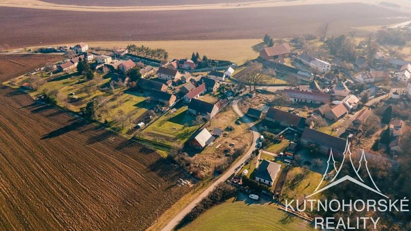 Prodej pozemku pro bydlení, Černíny, 823 m2