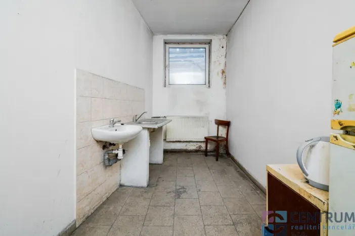 Prodej výrobních prostor, Smržovka, Rooseweltova, 492 m2