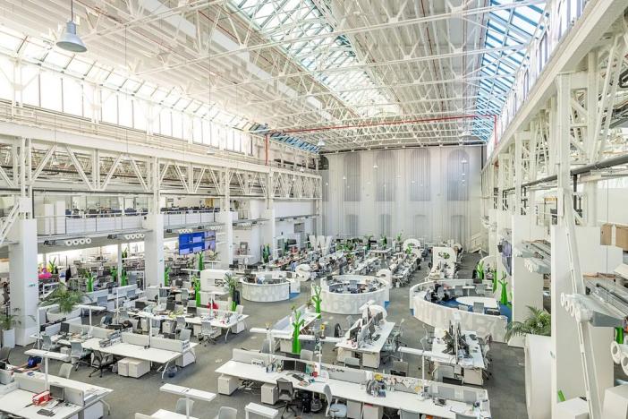 Pronájem kanceláře, Praha - Karlín, Pernerova, 590 m2