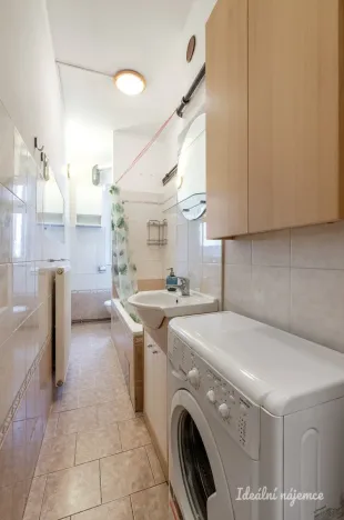 Pronájem bytu 2+kk, Praha - Holešovice, U staré plynárny, 46 m2