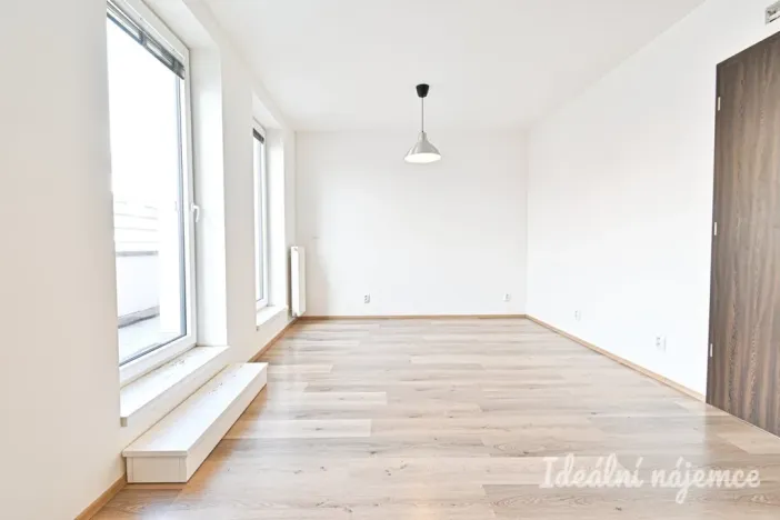 Pronájem bytu 2+kk, Brno, Spolková, 52 m2