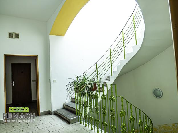 Pronájem bytu 1+kk, Náchod, Masarykovo náměstí, 33 m2