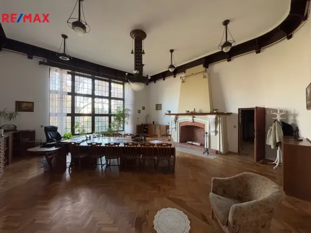 Prodej komerční nemovitosti, Kunovice, Osvobození, 3040 m2