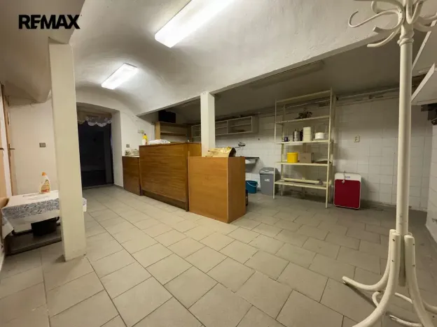 Prodej komerční nemovitosti, Kunovice, Osvobození, 3040 m2