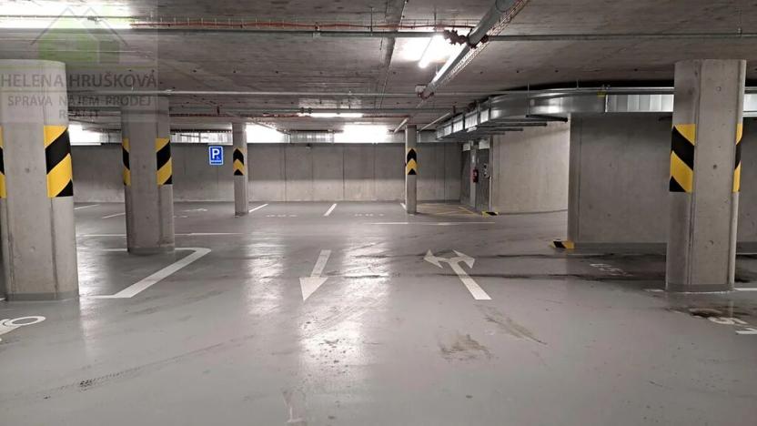 Pronájem garážového stání, Ostrava, Pivovarská, 12 m2