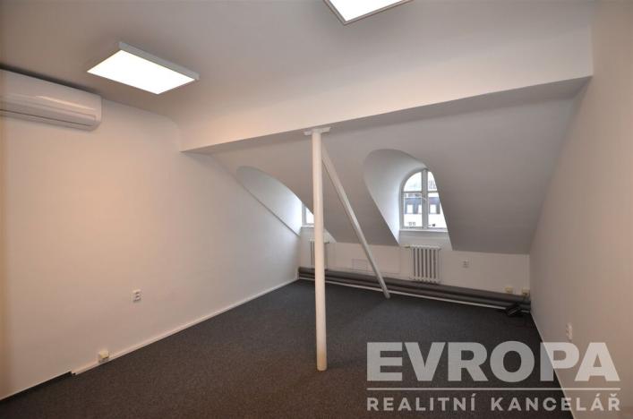 Pronájem kanceláře, Praha - Žižkov, Domažlická, 76 m2