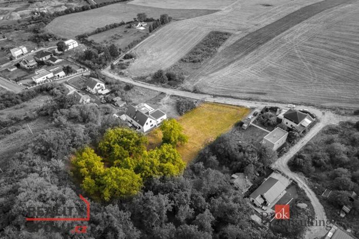 Prodej pozemku pro bydlení, Beroun, samota Na Vinici, 3833 m2