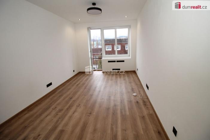 Prodej bytu 2+1, Sokolov, Sokolovská, 55 m2