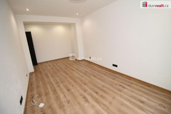 Prodej bytu 2+1, Sokolov, Sokolovská, 55 m2