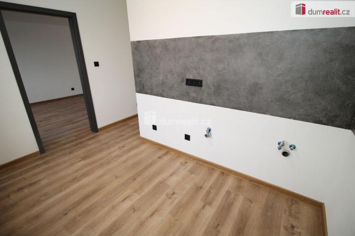 Prodej bytu 2+1, Sokolov, Sokolovská, 55 m2