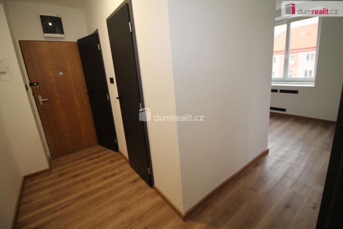 Prodej bytu 2+1, Sokolov, Sokolovská, 55 m2