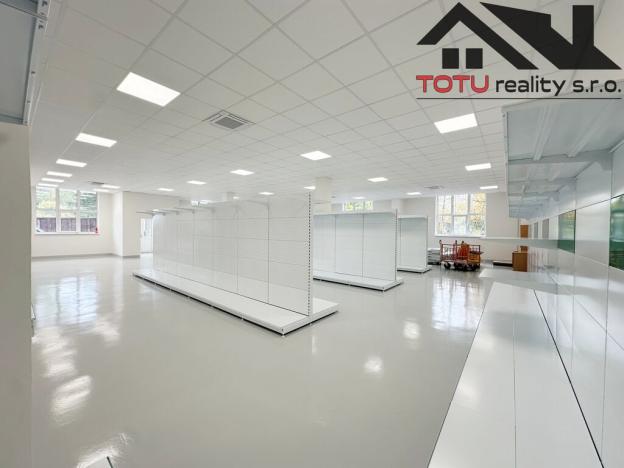 Pronájem obchodního prostoru, Jaroměř, Jezbinská, 404 m2