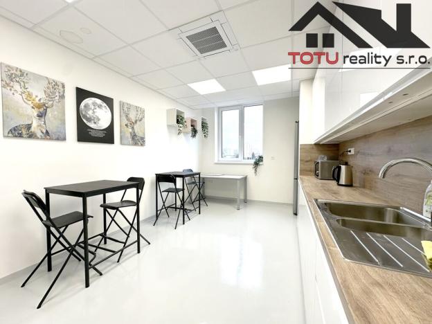 Pronájem obchodního prostoru, Jaroměř, Jezbinská, 404 m2