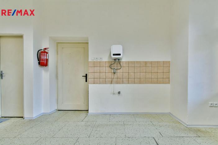 Pronájem obchodního prostoru, Hradec Králové - Pražské Předměstí, Horova, 70 m2