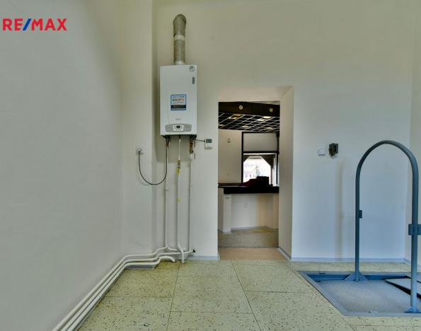 Pronájem obchodního prostoru, Hradec Králové - Pražské Předměstí, Horova, 70 m2