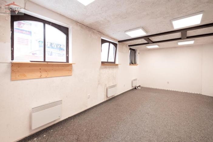 Pronájem obchodního prostoru, Valašské Meziříčí, Mostní, 44 m2