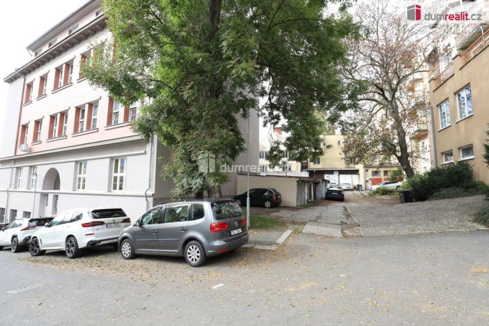 Prodej komerční nemovitosti, Karlovy Vary - Rybáře, Sokolovská, 600 m2