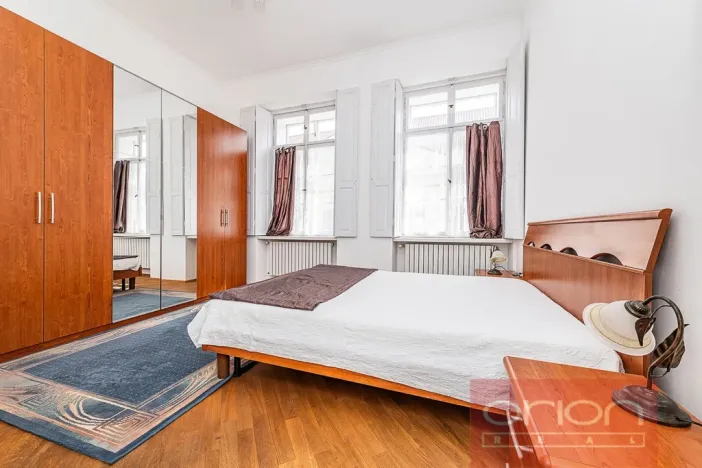 Pronájem bytu 3+1, Praha - Malá Strana, Sněmovní, 85 m2