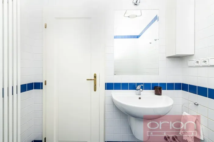 Pronájem bytu 3+1, Praha - Malá Strana, Sněmovní, 85 m2