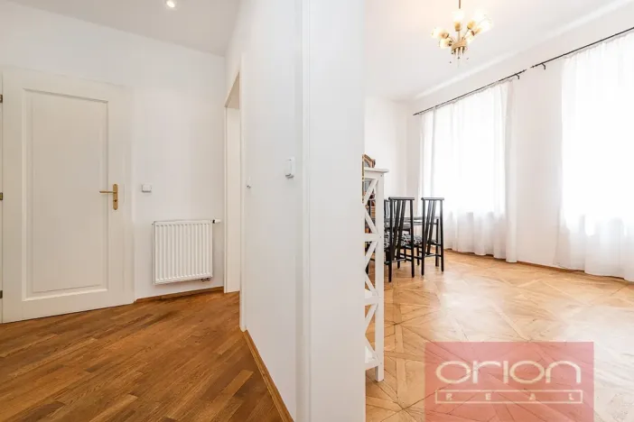 Pronájem bytu 3+1, Praha - Malá Strana, Sněmovní, 85 m2