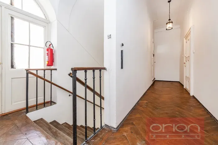 Pronájem bytu 3+1, Praha - Malá Strana, Sněmovní, 85 m2