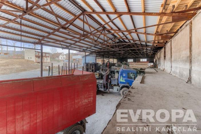 Prodej komerční nemovitosti, Maleč, okres havlíčkův brod, 1012 m2