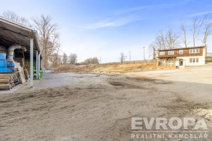 Prodej komerční nemovitosti, Maleč, okres havlíčkův brod, 1012 m2