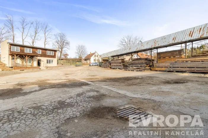 Prodej komerční nemovitosti, Maleč, okres havlíčkův brod, 1012 m2