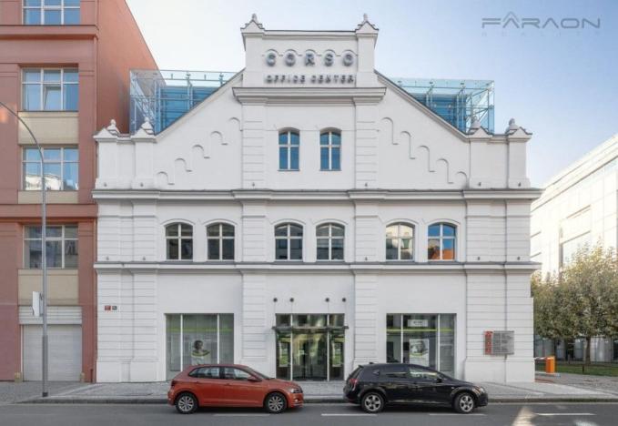 Pronájem kanceláře, Praha - Karlín, Křižíkova, 429 m2