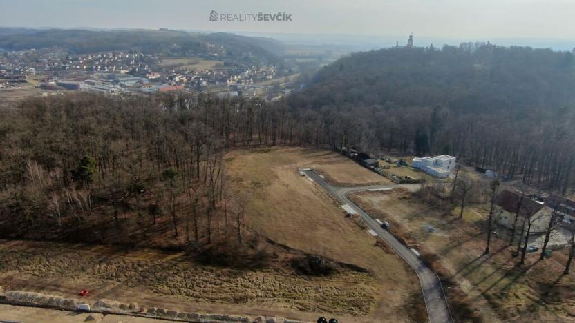 Prodej pozemku pro bydlení, Hluboká nad Vltavou, Lesní, 1067 m2