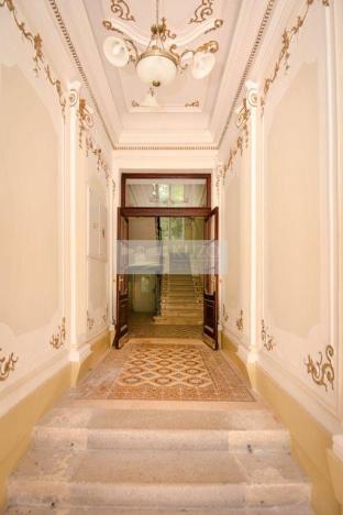 Prodej bytu 1+kk, Karlovy Vary, Sadová, 46 m2