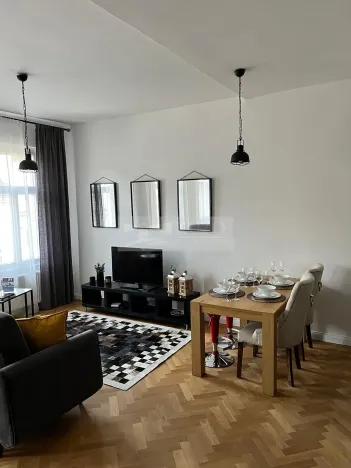 Prodej bytu 1+kk, Karlovy Vary, Sadová, 46 m2