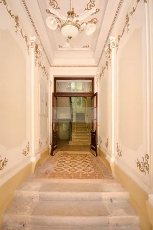 Prodej bytu 1+kk, Karlovy Vary, Sadová, 46 m2