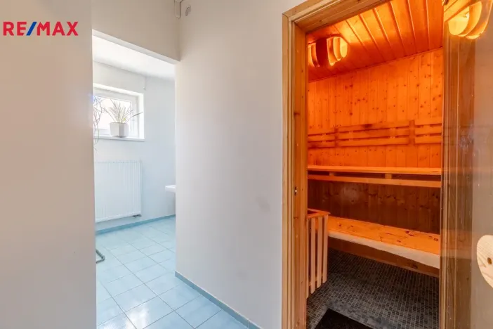 Prodej vícegeneračního domu, Černolice, Pod Hůrkou, 420 m2