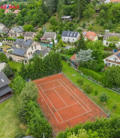 Prodej vícegeneračního domu, Černolice, Pod Hůrkou, 420 m2