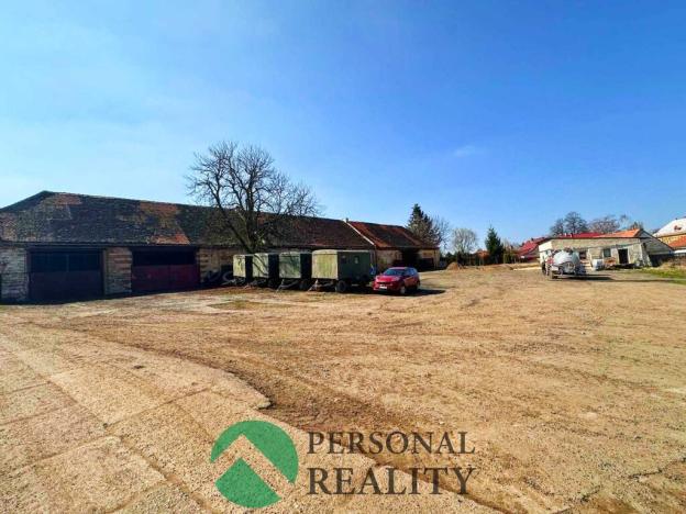 Prodej podílu 1/2 zemědělské usedlosti, Kounov, 1000 m2