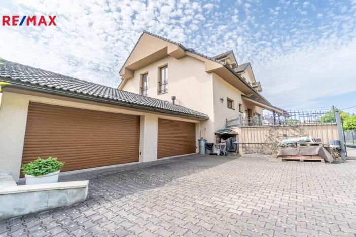 Prodej ubytování, Černolice, Pod Hůrkou, 420 m2