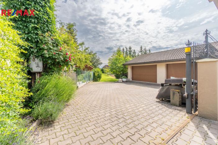 Prodej ubytování, Černolice, Pod Hůrkou, 420 m2