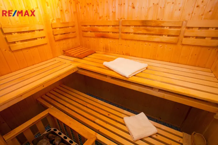 Prodej ubytování, Černolice, Pod Hůrkou, 420 m2