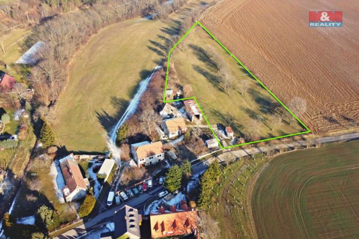 Prodej pole, Miskovice, 8245 m2