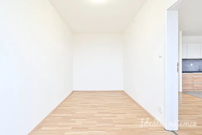 Pronájem bytu 2+kk, Brno - Starý Lískovec, Kyjevská, 40 m2