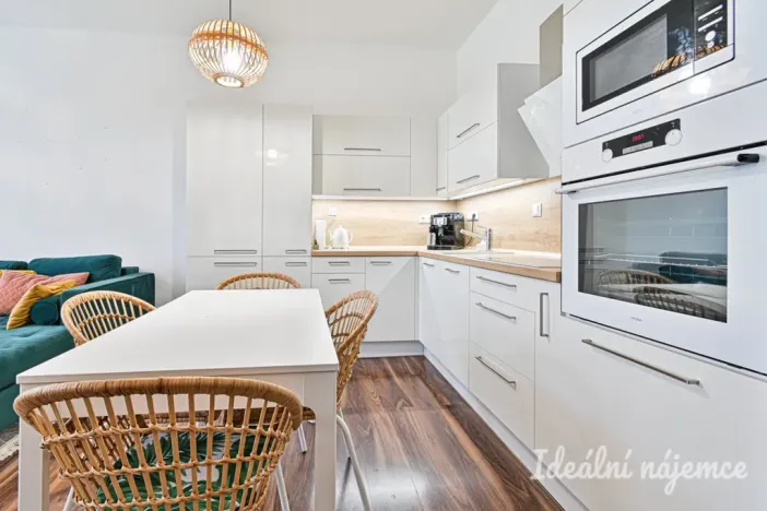 Pronájem bytu 2+kk, Brno - Zábrdovice, Stará, 60 m2