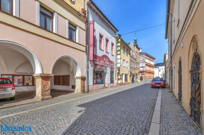 Prodej obchodního prostoru, Lanškroun - Lanškroun-Vnitřní Město, Školní, 704 m2